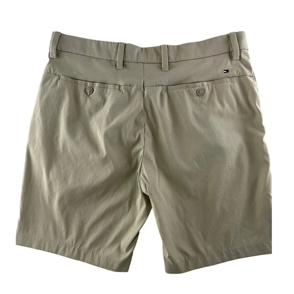 Tommy Hilfiger Performance Khaki Chino Shorts‎ Sz 33 Nylon Golf Travel Sports